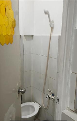 Female Dormitory in BBB Marulas Valenzuela with AC & Wi-Fi Semi-Furnished near Tugatog Cemetery