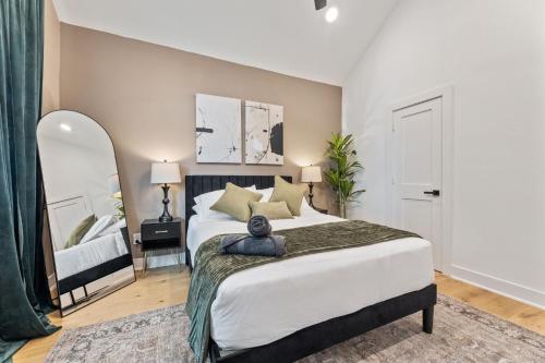 Brand new 3BR 2 5BA townhouse with Hot Tub - image 8