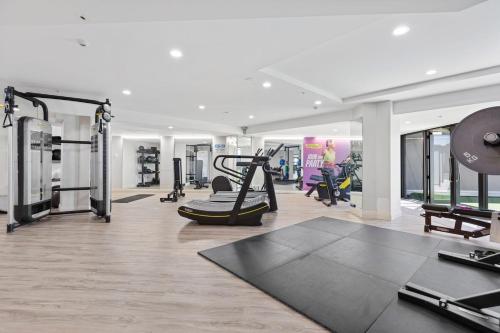 Super Comfortable Aircon Gym Tennis 7th Flr - image 4
