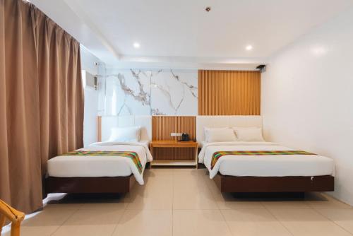 2 twin beds