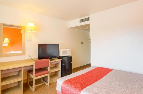 Motel 6-Laramie WY - image 2