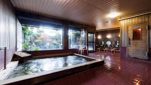 Facilities, Ryokufuen Kiyoharu in Kokufu