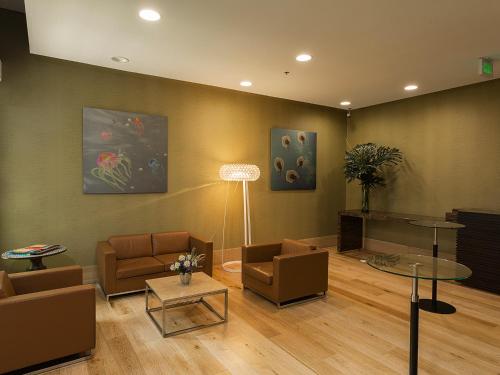 EK Hotel By Preferred Hotels Group