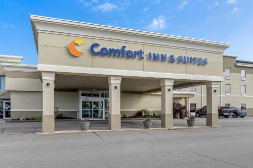 Comfort Inn & Suites Triadelphia - Wheeling