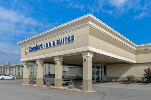 Comfort Inn & Suites in Triadelphia, USA