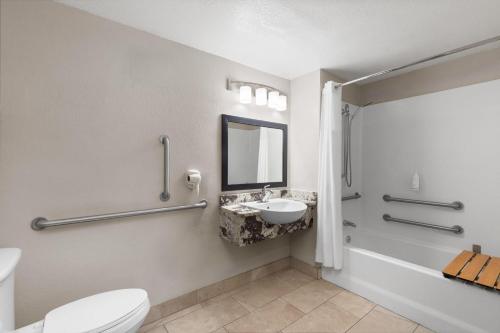 Days Inn by Wyndham Charleston WV in Charleston, USA