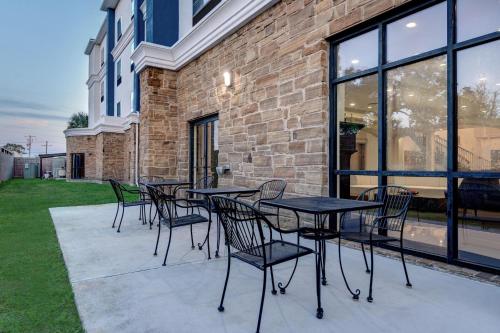 บริการและสิ่งอำนวยความสะดวก, Wyndham Lake Charles in เลคชาร์ลส์ (LA)