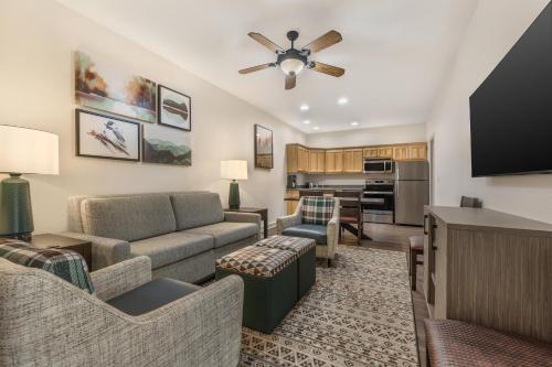 2 bedrooms, 4 beds