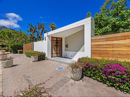 Shanklin Villa - image 8
