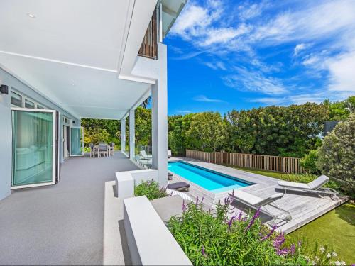 Shanklin Villa - image 2