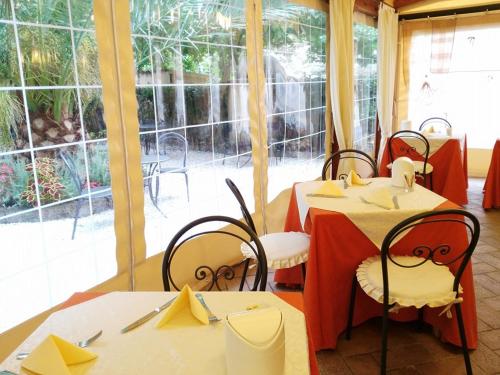 餐廳, 伊爾馬蒂諾哈羅洛因博卡酒店 (Il Mattino Ha L'Oro In Bocca) in 聖米歇爾