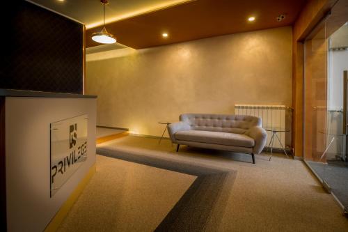 Privilege Suites by Central Park - image 3