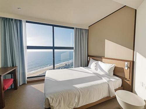 Two-Bedroom Apartment with Balcony