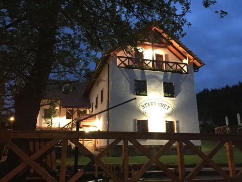 Entrance, Stary Svet in Votice