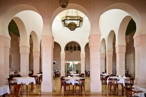 Restaurant, Nour Palace Resort and Thalasso in Hiboun