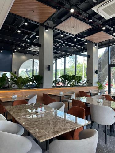 Ресторан, Ibis Styles Subic in Субик (Замбалес)