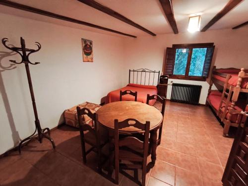 Casa Rural Fausto Camping Cerca de Dinópolis (Casa Rural Fausto Camping Cerca de Dinopolis) in Formiche Alto