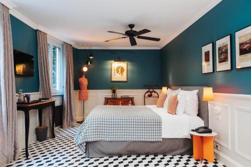 room detail thumbnail 1