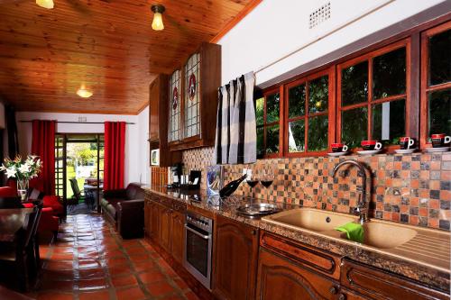 Konyha, Orange Ville Guesthouse in Kylemore