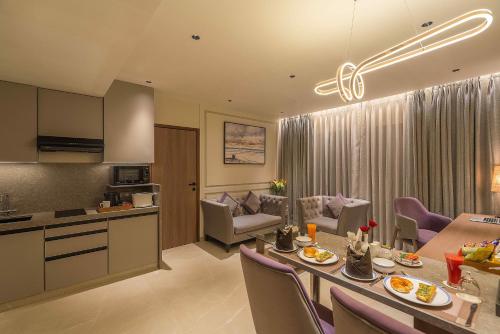 Grand Residency Hotel & Serviced Apartments in Bandra