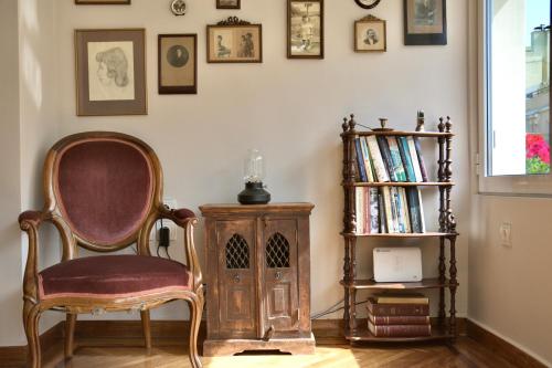 Vintage Kolonaki Luxury Penthouse Suite - image 3