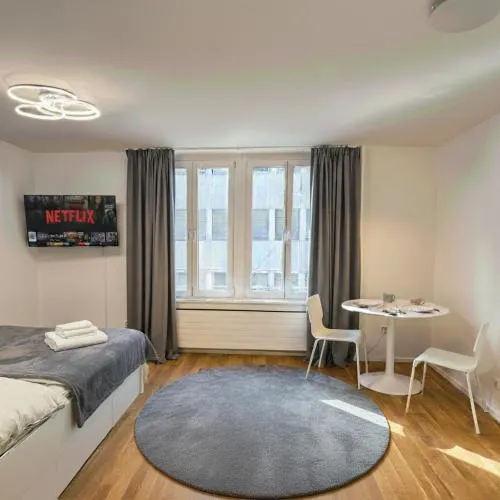 McNeal Solutions Zentrale Lage direkt am Roten Platz in St. Gallen, Schweiz