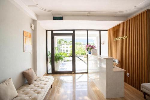 Lobby, Candy Hotel near Sân vận động Hà Lầm