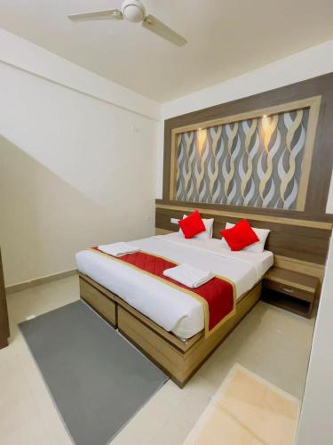 FLORA SUITES – Bangalore, MN