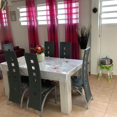 Charmant bas de villa in Sainte Rose
