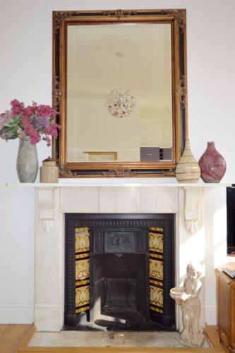 No 1 The Paragon - image 11