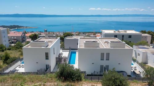 Sunny Lux Villa 1 in Makarska by Villas Guide - image 4