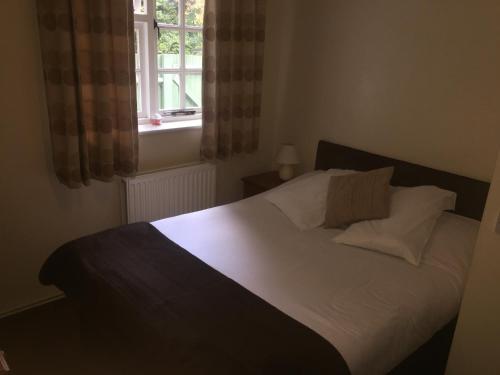 The Winchfield Inn - image 7