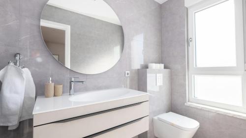 Sunny Lux Villa 1 in Makarska by Villas Guide - image 3