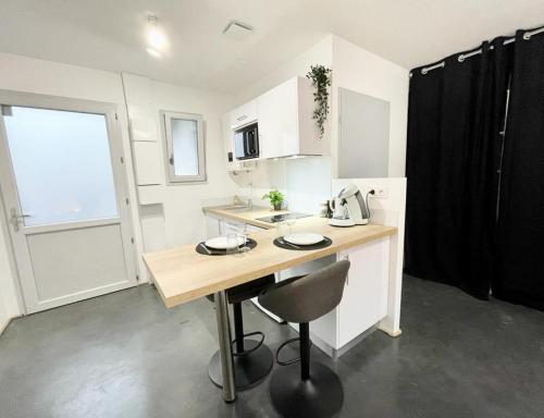Le Chic - Parking - Exterieur - Fibre - Calme - Mont-de-Marsan