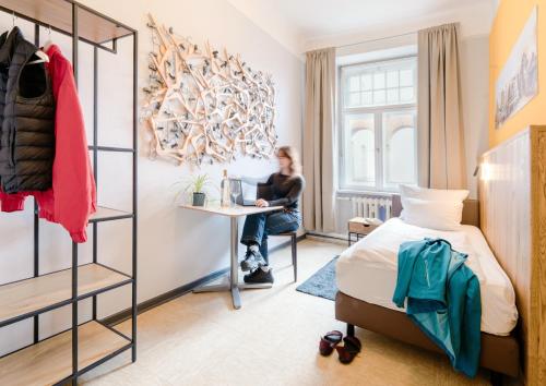 Three Little Pigs Hostel - Your Berlin Castle, Berlin (photo 10)