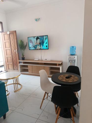 Cozy 1BR Apartment in Bamburi - The Coastal haven by Nuuranest Stays in Mombasa