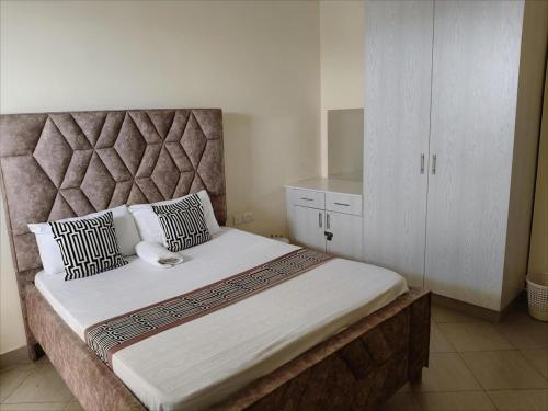 Cozy 1BR Apartment in Bamburi - The Coastal haven by Nuuranest Stays in Mombasa