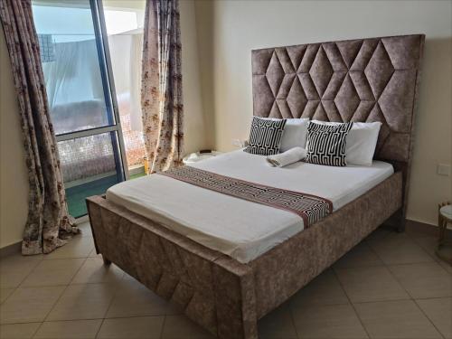 Cozy 1BR Apartment in Bamburi - The Coastal haven by Nuuranest Stays in Mombasa