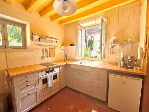 Sweet Pea Cottage in Donzy (Burgundy)