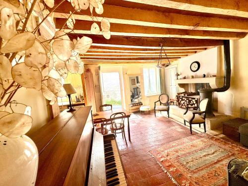 Sweet Pea Cottage in Donzy (Burgundy)