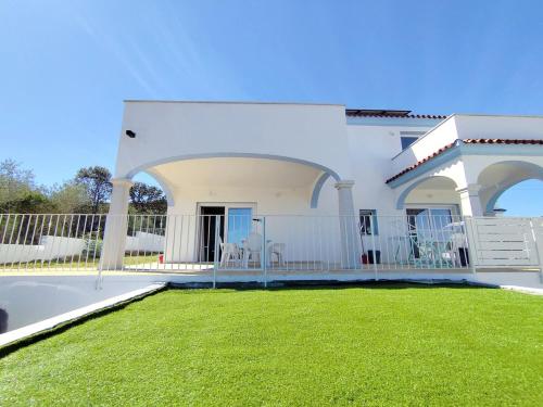 Villetta Borgo Bianco 1 con piscina in condivisione gîte à louer Provincia di Olbia-Tempio