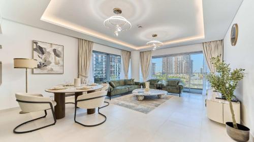 Modern 2BR in Viridian Central Park City Walk - image 8