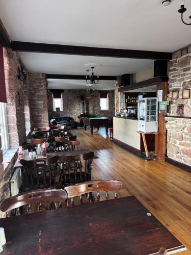 Ecclefechan Hotel in 艾克雷夫城