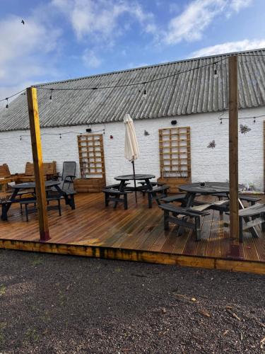 Ecclefechan Hotel - image 9