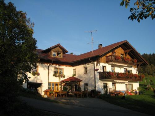 Ferienhof Kagerbauer - Böbrach