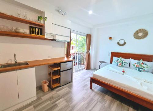 CiNta Hotel Room Type - Suite with Balcony