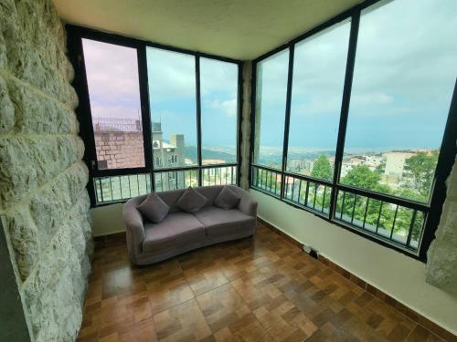 شرفة/ تراس, فندق هايلاند  (HighLand Hotel) in عاليه