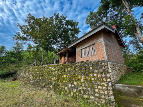 Sunrise and Ocean View Private Cabin - ESP Pacitan - Pacitan