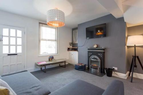 Hastings House - image 11