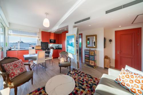 Appartement 3 pièces en dernier étage à proximité de la Croisette